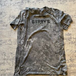 lululemon x Barry’s Gray Short Sleeve Tee